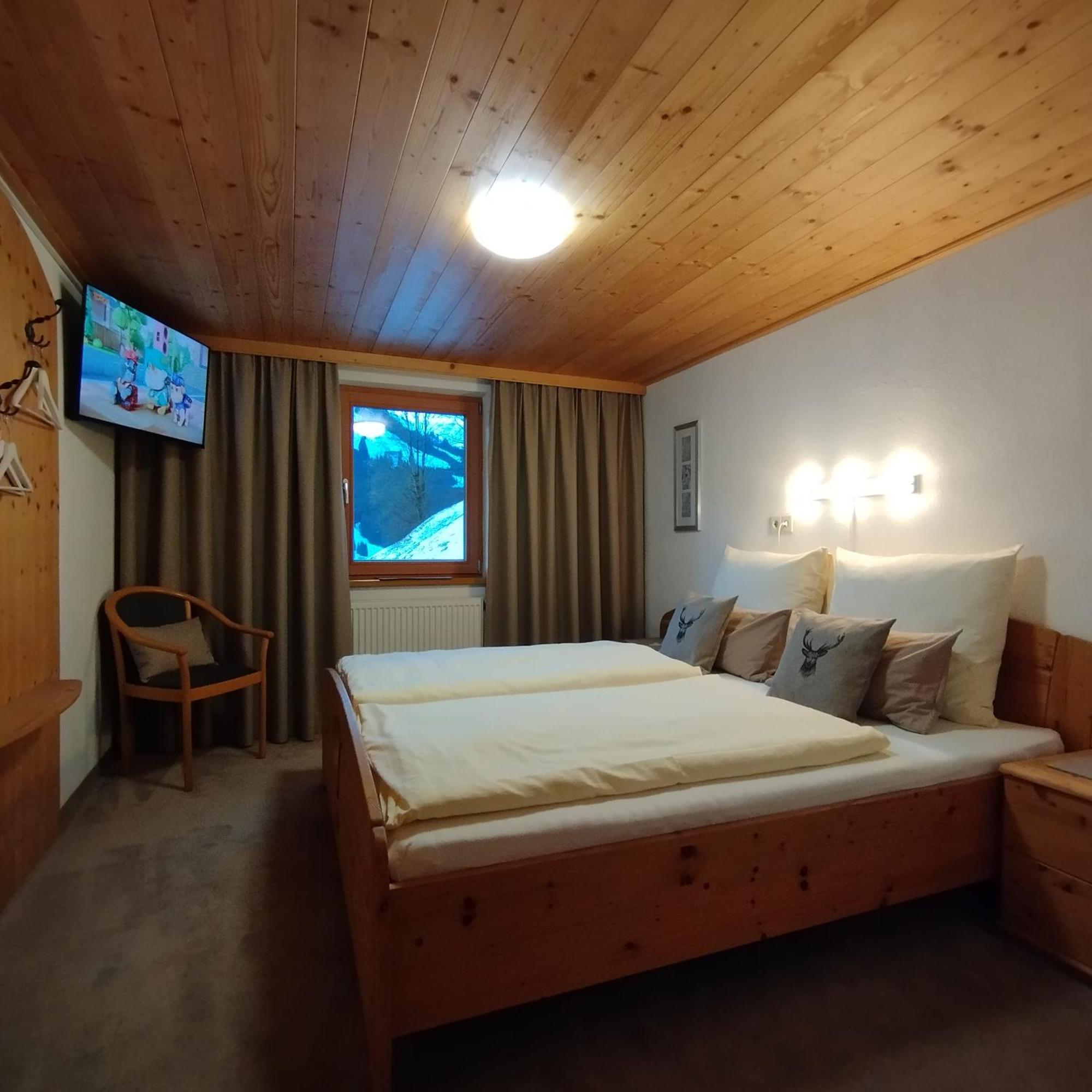 Ferienwohnung Ehrensberger Brixen im Thale Ngoại thất bức ảnh